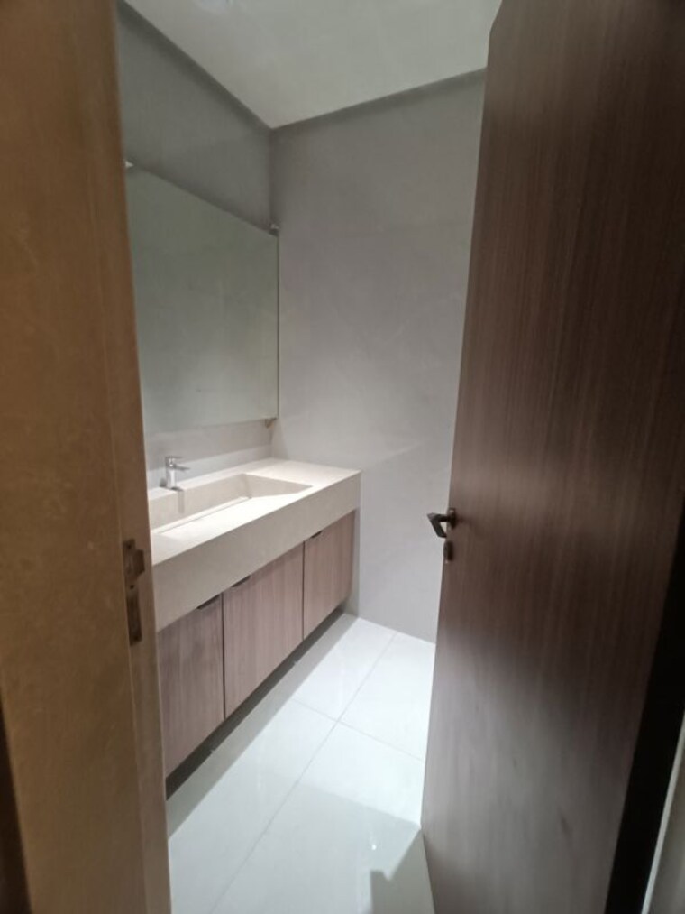 Bathroom, bharat-primavistas 3 Bedroom 1050 Sq.Ft. Apartment In Vile Parle West Mumbai 10353309