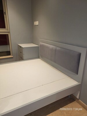 Furnished Amenities in 2 BHK Apartment at Lodha Vista, Lower Parel – for Rent