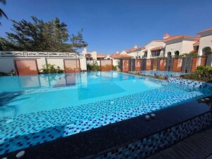 Swimming Pool in 3 BHK Apartment at The Prestige City, Sarjapur Road – for Sale