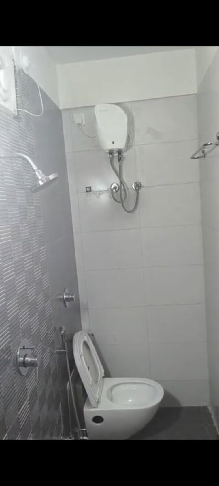 Bathroom, kamgar putala vasahat 1 Bedroom 500 Sq.Ft. Apartment In Kamgar Putala Vasahat Pune 10353351