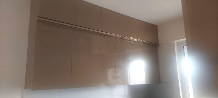 Room, dlf-regal-gardens 3 Bedroom 1780 Sq.Ft. Apartment In Sector 90 Gurgaon 10353372
