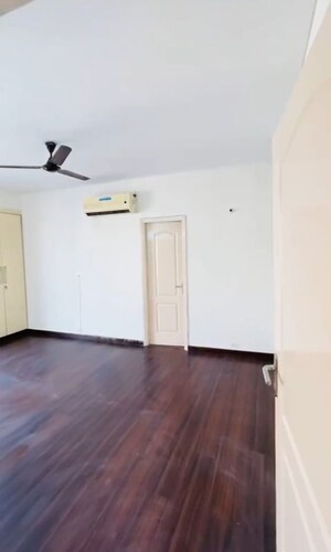 Room in 3 BHK Apartment at Bestech Park View Spa Next, Sector 67 – for Rent