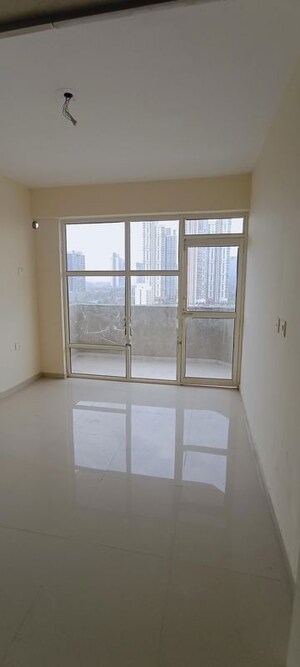 Room in 2 BHK Apartment at Pyramid Urban Homes 3, Sector 67a – for Rent