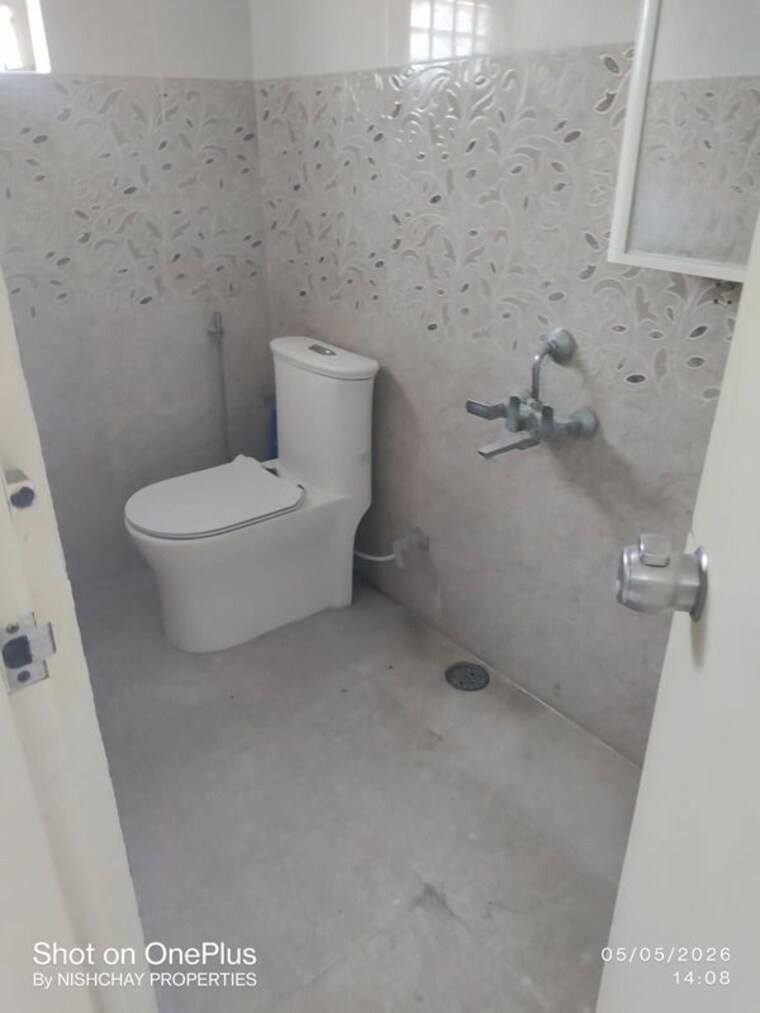 Bathroom, hbr layout 3 Bedroom 1300 Sq.Ft. Independent House In Hbr Layout Bangalore 10353391