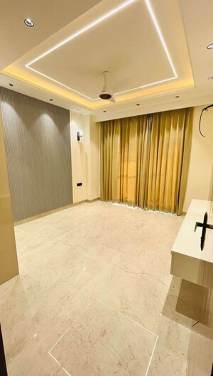 Bedroom in 1 RK Apartment at DLF Cyber SEZ, Sector 24 – for Rent