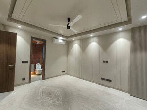 Building Lobby in 1 BHK Apartment at DLF Cyber SEZ, Sector 24 – for Rent