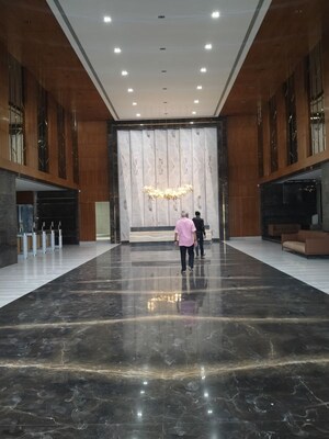 Room in  Office Space in IT/SEZ at Shreeji Destiny, Nerul – for Rent