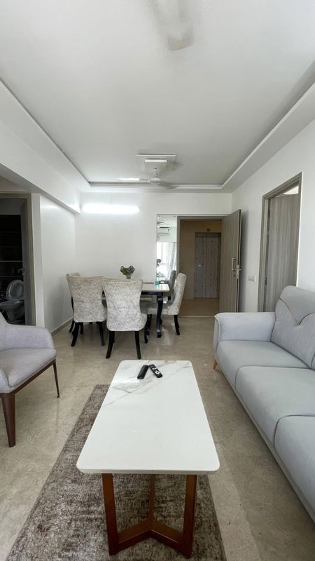 2 BHK 800 Sq.Ft. Apartment in Ekta Heights Khar West