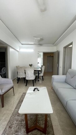 2 BHK Apartment For Rent in Ekta Heights Khar West