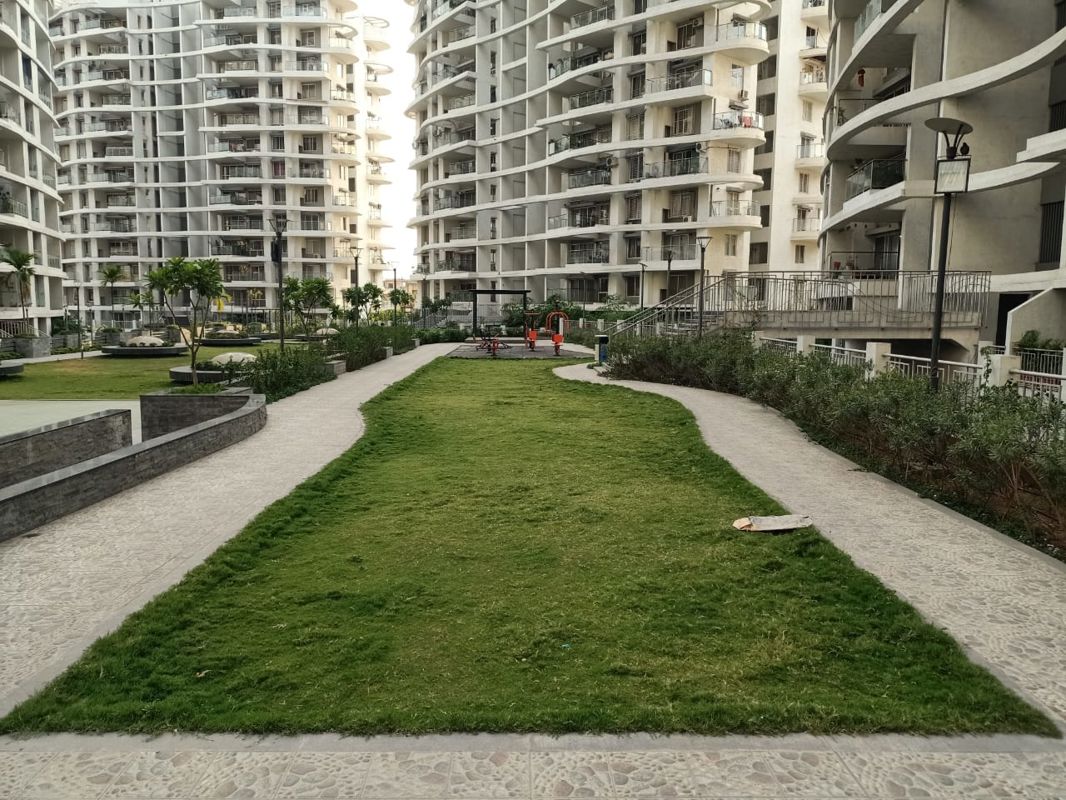 3.5 BHK + Servant Room,Extra Room 1750 Sq.Ft. Apartment in Goel Ganga Liviano
