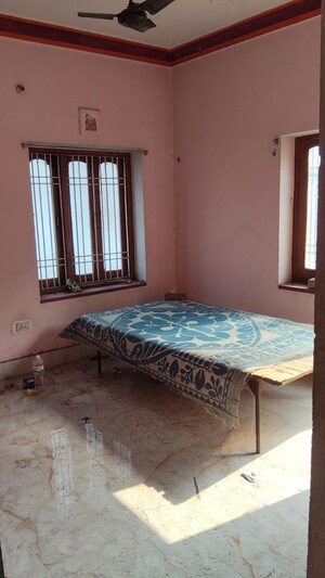 Bedroom in 1 BHK Apartment at Phoolbagan – for Rent