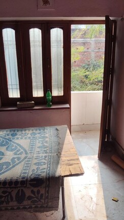 1 BHK + Extra Room Apartment For Rent in Phoolbagan