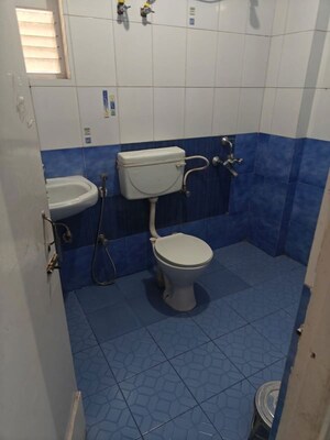 Team Area in 2 BHK Apartment at Taleigao – for Rent