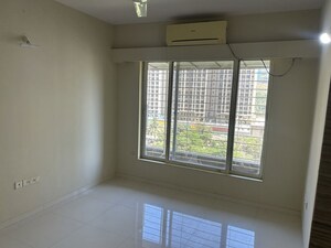 Room in 2 BHK Apartment at Group Seven Rushi Heights, Goregaon East – for Rent