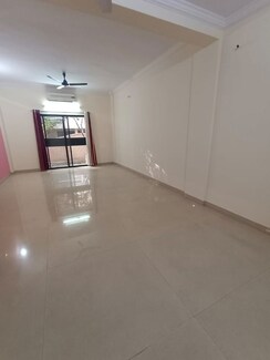 4 BHK + Servant Room Apartment For Sale in Kamgar Putala Vasahat