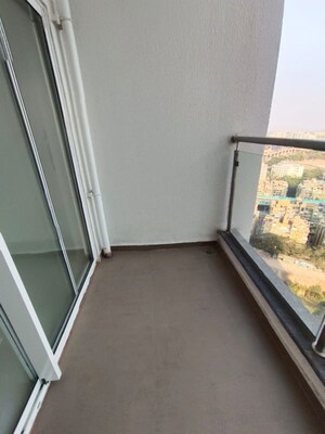 Furnished Amenities in 3 BHK Apartment at Runwal The Central Park, Chinchwad – for Rent