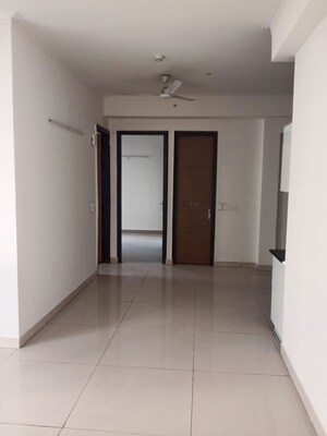 Room in 2 BHK Apartment at Saya Zion, Sector 4 Greater Noida – for Rent