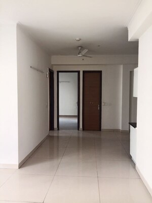 Room in 2 BHK Apartment at Saya Zion, Sector 4 Greater Noida – for Rent