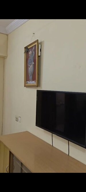 Furnished Amenities in 1 BHK Apartment at Keshav Shrushti, Malad West – for Rent