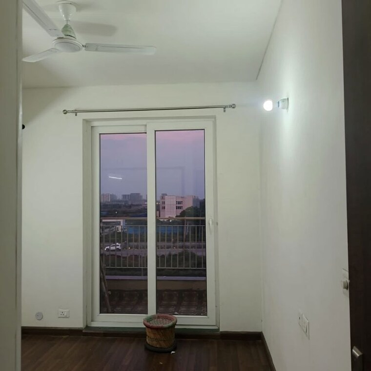 Room, bptp-district 3 Bedroom 1568 Sq.Ft. Apartment In Sector 81 Faridabad 10353512