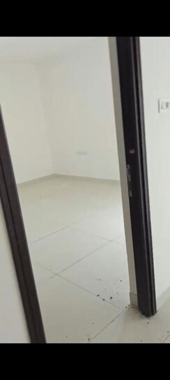 2 BHK Apartment For Sale in Aparna Sarovar Zicon