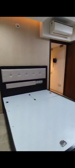 Furnished Amenities in 2 BHK Apartment at One Hiranandani Park Barrington, Ghodbunder Road – for Sale