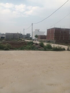 Plot For Sale in Dadri