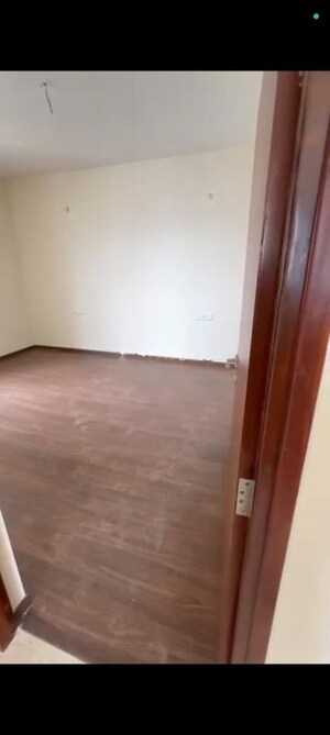 Room in 3 BHK Apartment at Aurobindo The Regent, Kondapur – for Sale