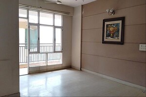Room in 2 BHK Apartment at Beliaghata – for Rent