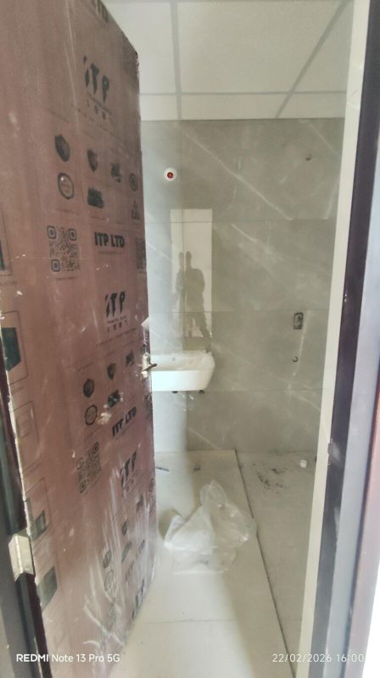 Bathroom, lansum-el-dorado 3 Bedroom 1860 Sq.Ft. Apartment In Narsingi Hyderabad 10353583