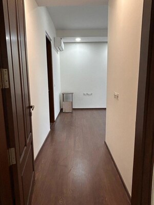 Building Lobby in 3.5 BHK Apartment at Sector 52 – for Rent