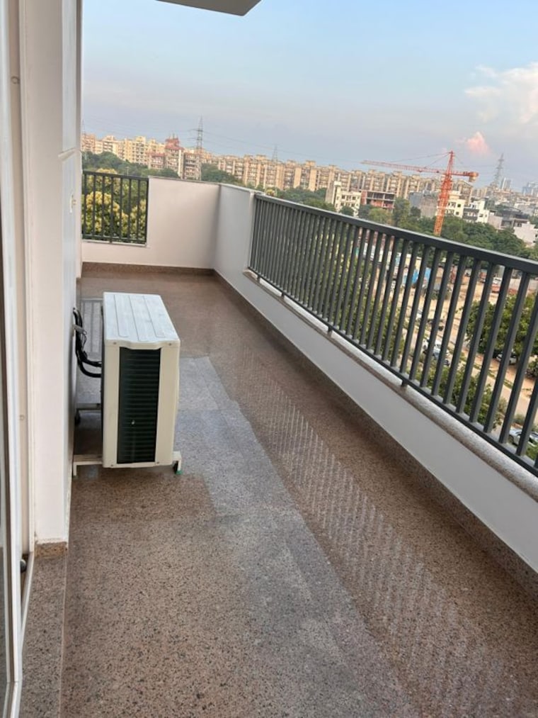 Balcony, sector 52 3.5 Bedroom 3100 Sq.Ft. Apartment In Sector 52 Gurgaon 10353582