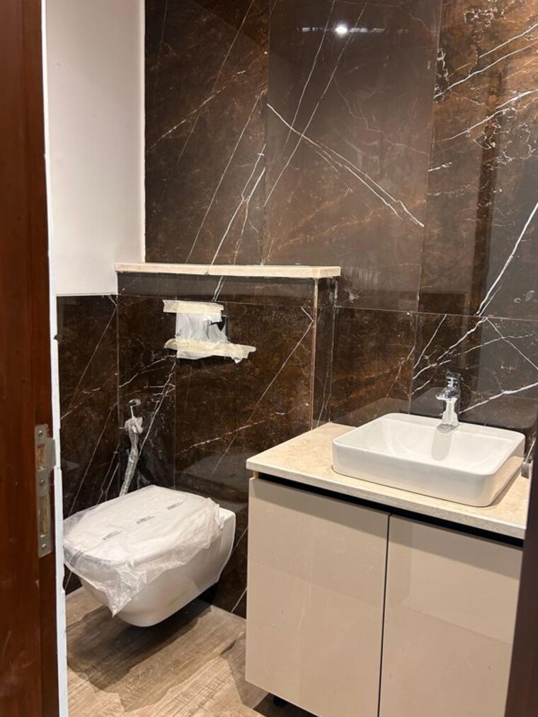 Team Area, sector 52 3.5 Bedroom 3100 Sq.Ft. Apartment In Sector 52 Gurgaon 10353582