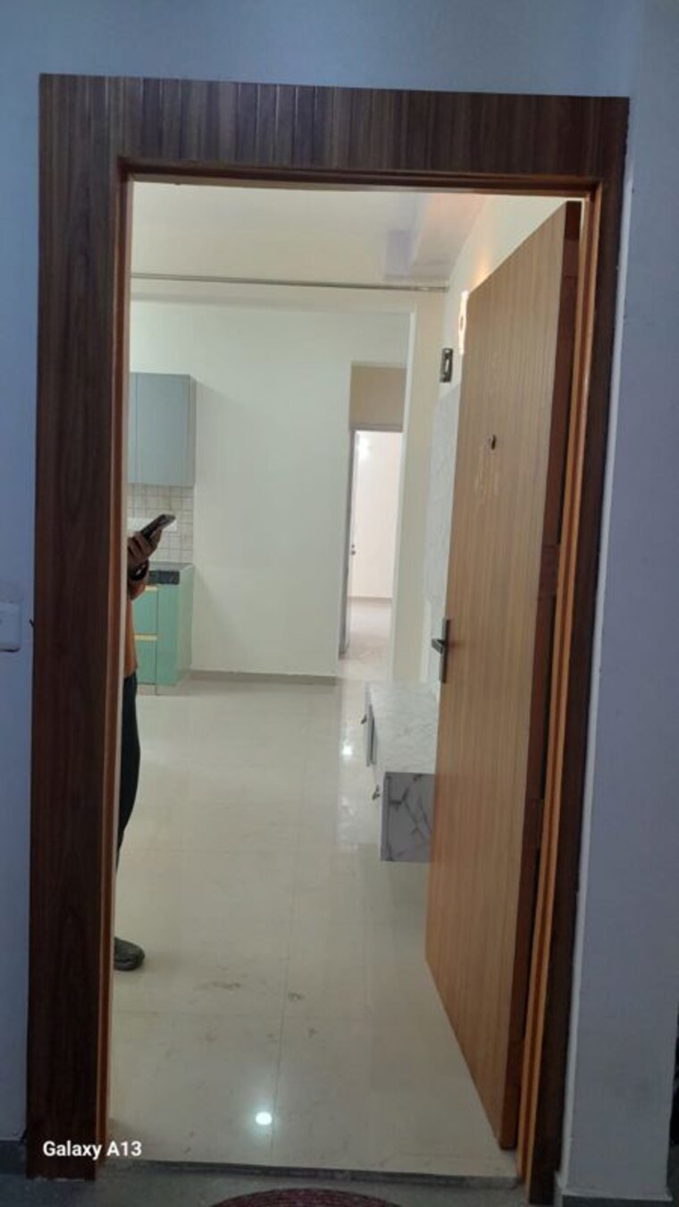 Bathroom, pareena-om-apartments 2 Bedroom 671 Sq.Ft. Apartment In Sector 112 Gurgaon 10353573