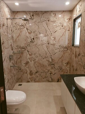 Bathroom in 3.5 BHK Builder Floor at South City 1 – for Sale