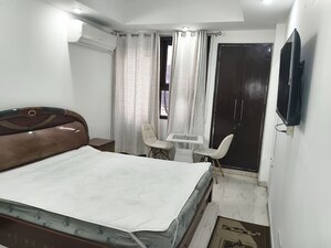 Studio Builder Floor For Rent in Greater Kailash I