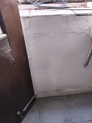 Balcony in Studio Builder Floor at Greater Kailash I – for Rent