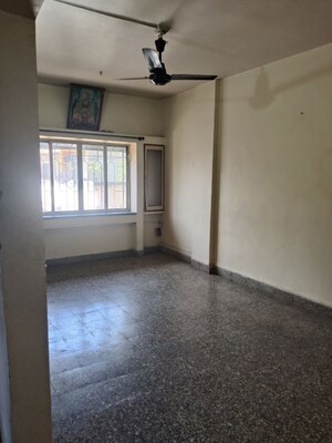 Room in 2 BHK Apartment at Rambaug Colony – for Rent