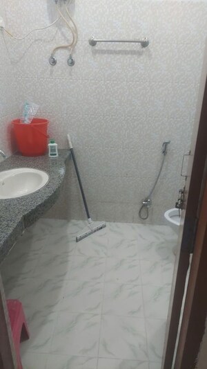 Bathroom in 2 BHK Apartment at Alaknanda Apartment Gomti Nagar, Gomti Nagar – for Rent