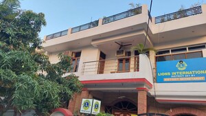 2 BHK Apartment For Rent in Alaknanda Apartment Gomti Nagar, Gomti Nagar