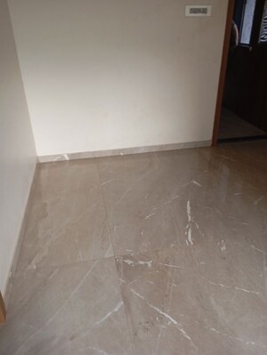 Room in 3 BHK Apartment at Salasar Pride, Andheri East – for Sale
