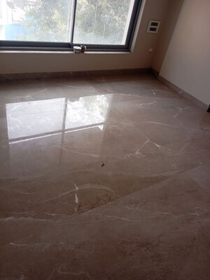 Room in 3 BHK Apartment at Salasar Pride, Andheri East – for Sale