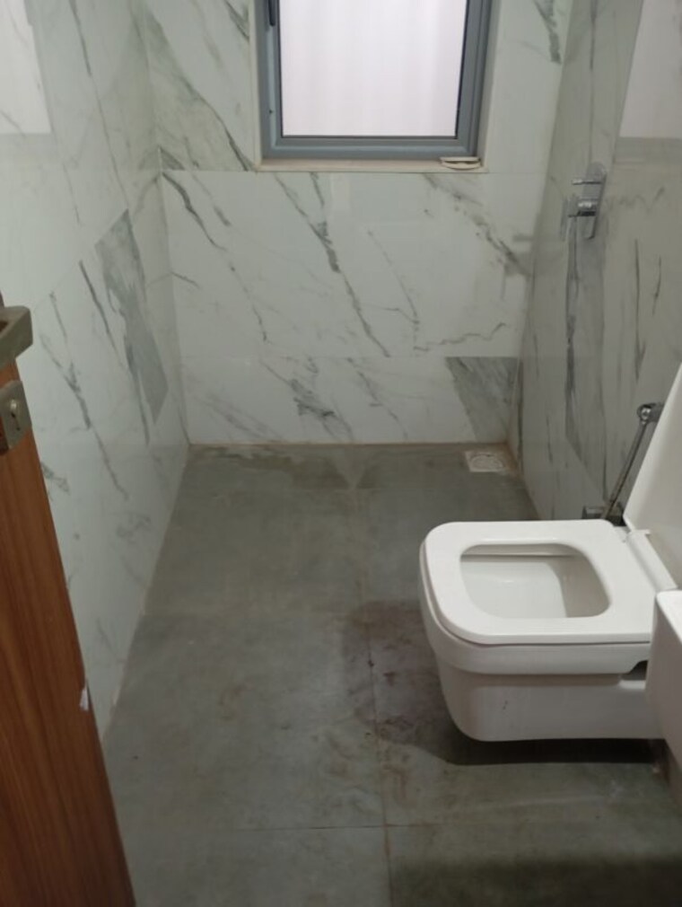 Bathroom, salasar-pride 3 Bedroom 935 Sq.Ft. Apartment In Andheri East Mumbai 10353618