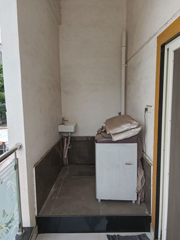 Bathroom, wadgaon sheri 1 Bedroom 650 Sq.Ft. Apartment In Wadgaon Sheri Pune 10353633