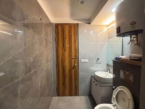 Bathroom in 1 BHK Builder Floor at Sector 47 – for Rent