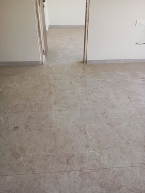 Room in 2 BHK Apartment at Crystal Paradise Residences, Andheri East – for Sale