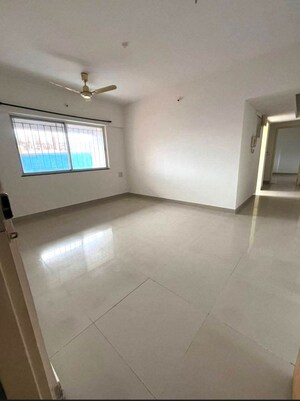Room in 2 BHK Apartment at BU Bhandari Acolade, Kharadi – for Rent
