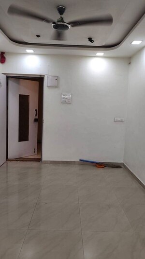 Room in 2 BHK Apartment at Yashodeep Castle CHS, Oshiwara – for Sale
