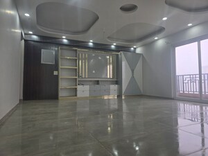 Gym in 3.5 BHK Apartment at ACE Parkway, Sector 150 – for Rent