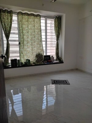 Room in 2 BHK Apartment at Kamgar Putala Vasahat – for Sale